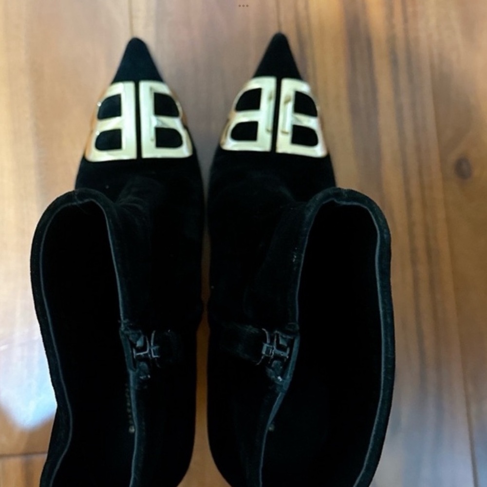 Balenciaga Black Heeled Boots with Gold Logo - Picture 2 of 9